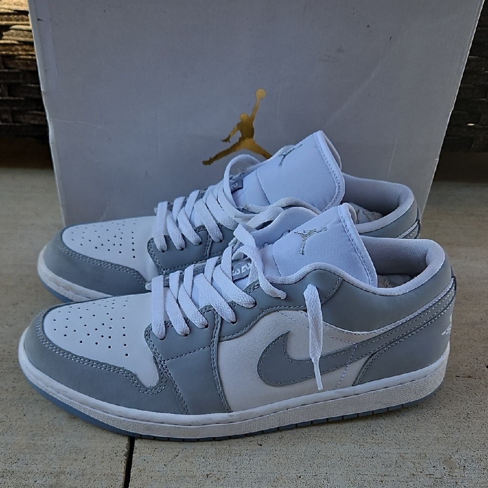 Air Jordan 1 Low Sneakers - Picture 6 of 15